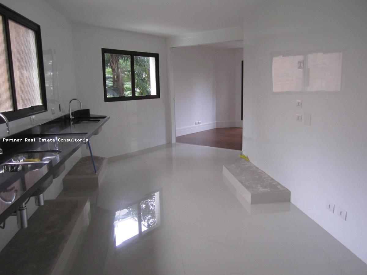 Apartamento à venda com 3 quartos, 210m² - Foto 3