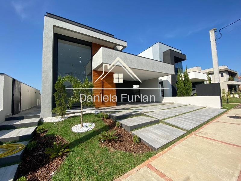 Casa de Condomínio à venda com 3 quartos, 230m² - Foto 1
