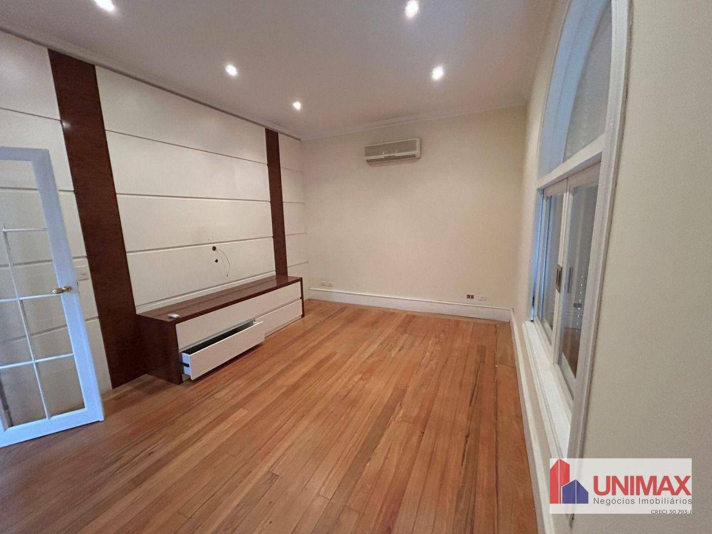 Casa de Condomínio para alugar com 4 quartos, 832m² - Foto 11