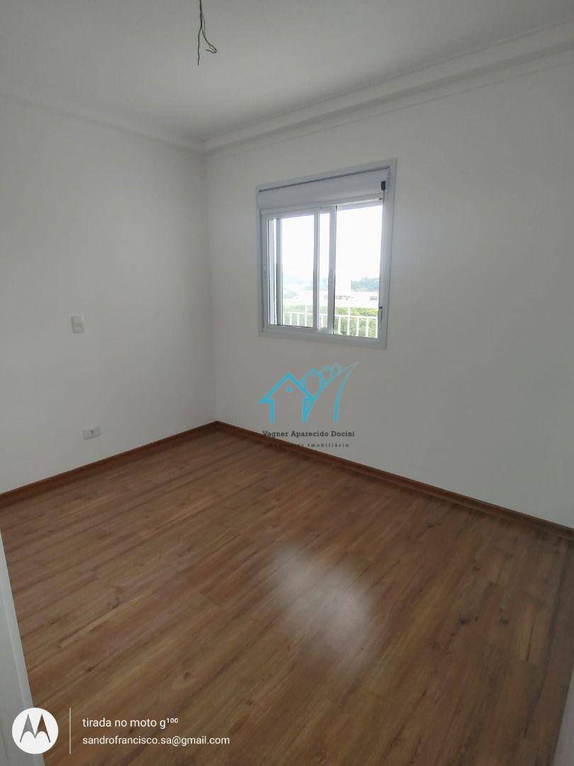 Apartamento à venda com 2 quartos, 72m² - Foto 2