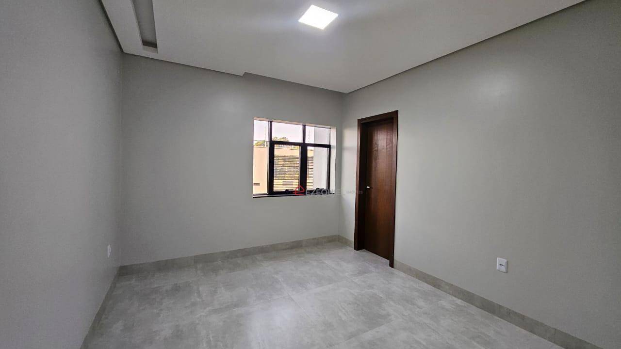 Casa à venda com 3 quartos, 186m² - Foto 8