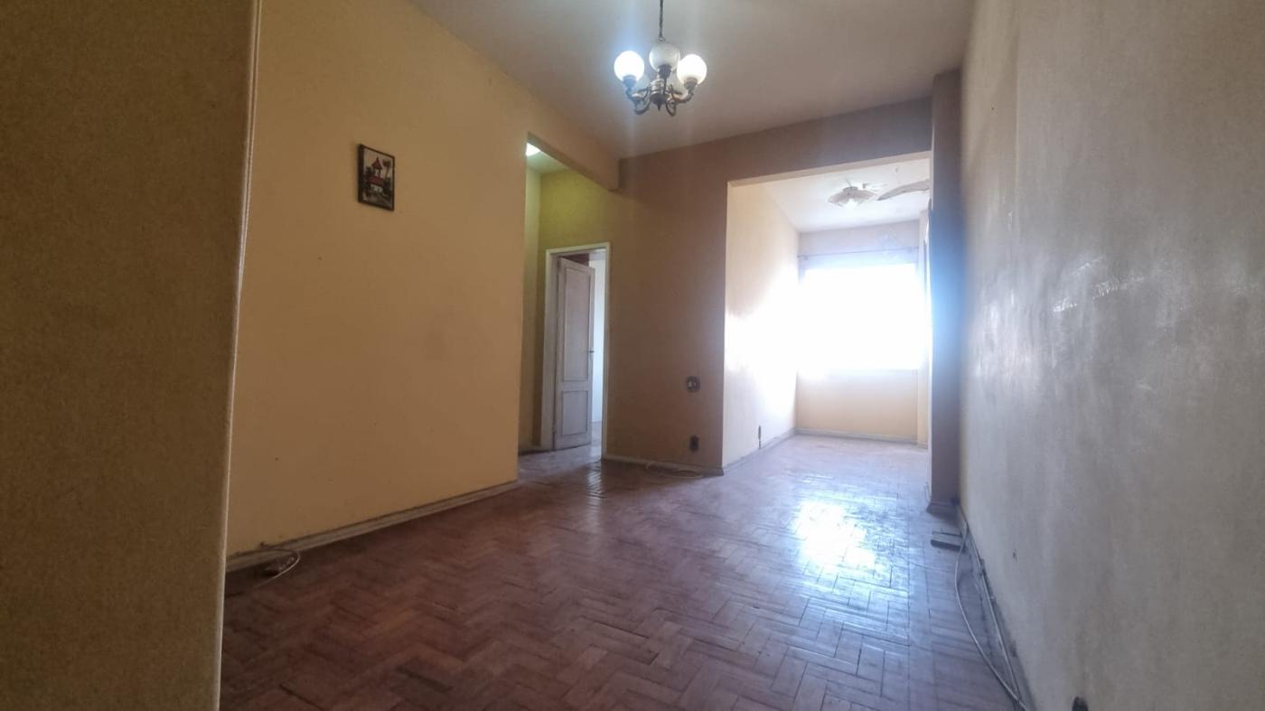 Apartamento à venda com 2 quartos, 60m² - Foto 27