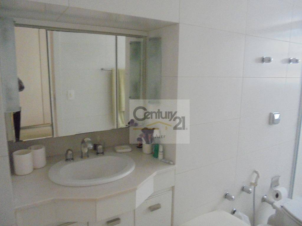 Apartamento à venda com 4 quartos, 210m² - Foto 12