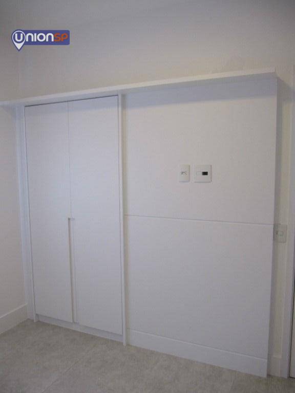 Apartamento à venda com 2 quartos, 66m² - Foto 13