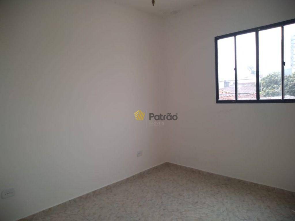 Sobrado à venda com 2 quartos, 220m² - Foto 6