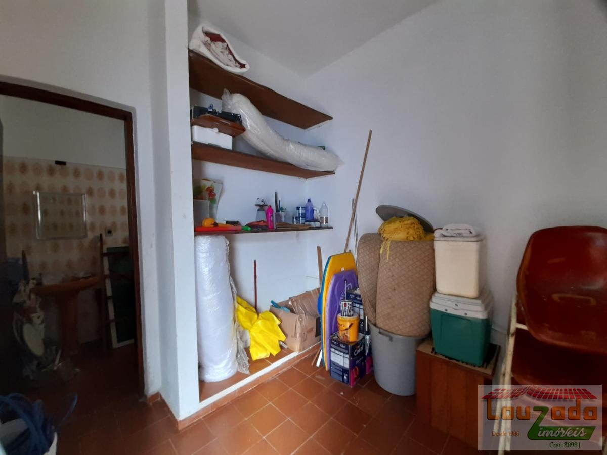 Casa à venda com 2 quartos, 357m² - Foto 11