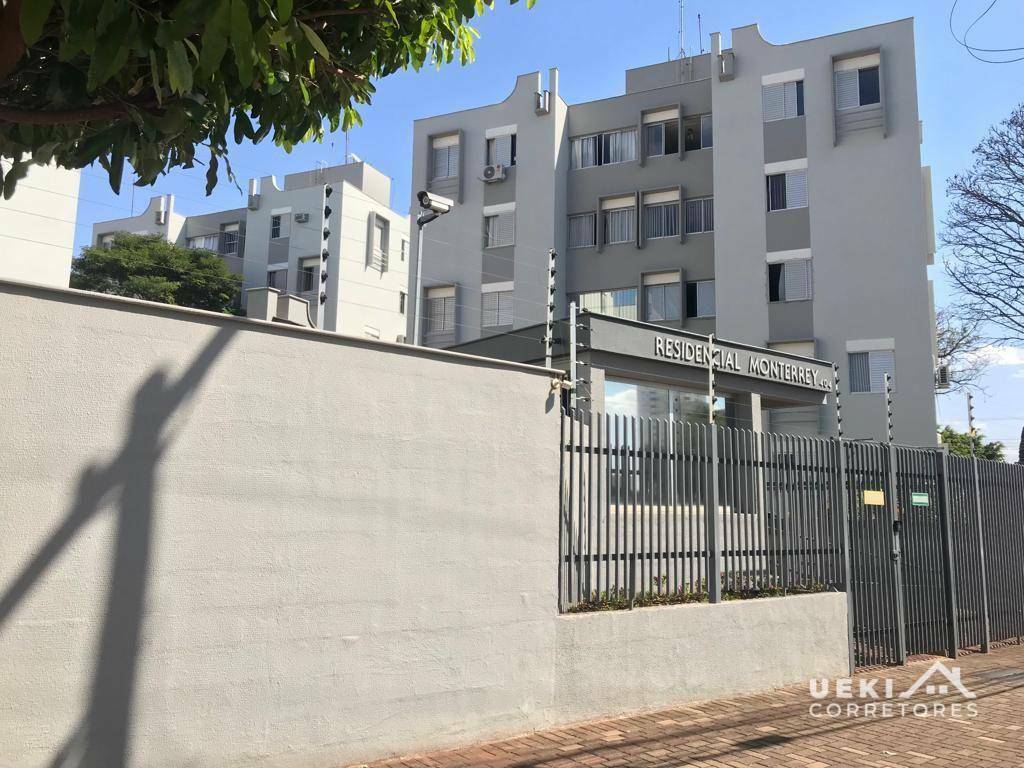 Apartamento à venda com 3 quartos, 76m² - Foto 2