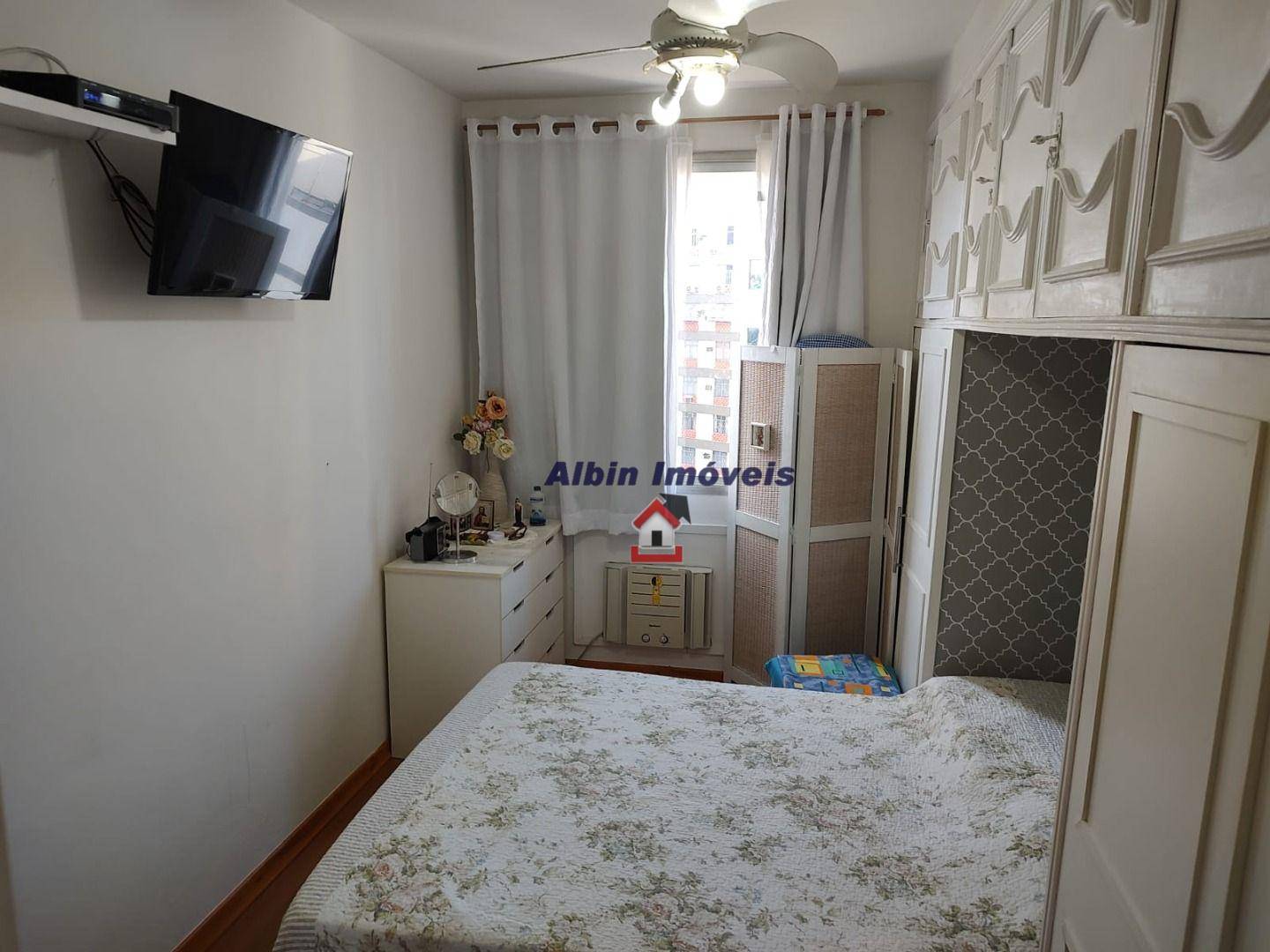 Apartamento à venda com 2 quartos, 75m² - Foto 14