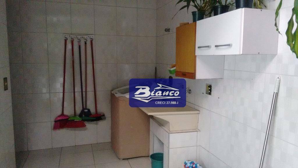 Casa à venda com 3 quartos, 240m² - Foto 21