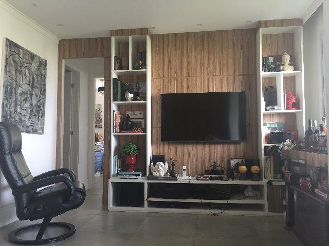 Apartamento à venda com 2 quartos, 69m² - Foto 2