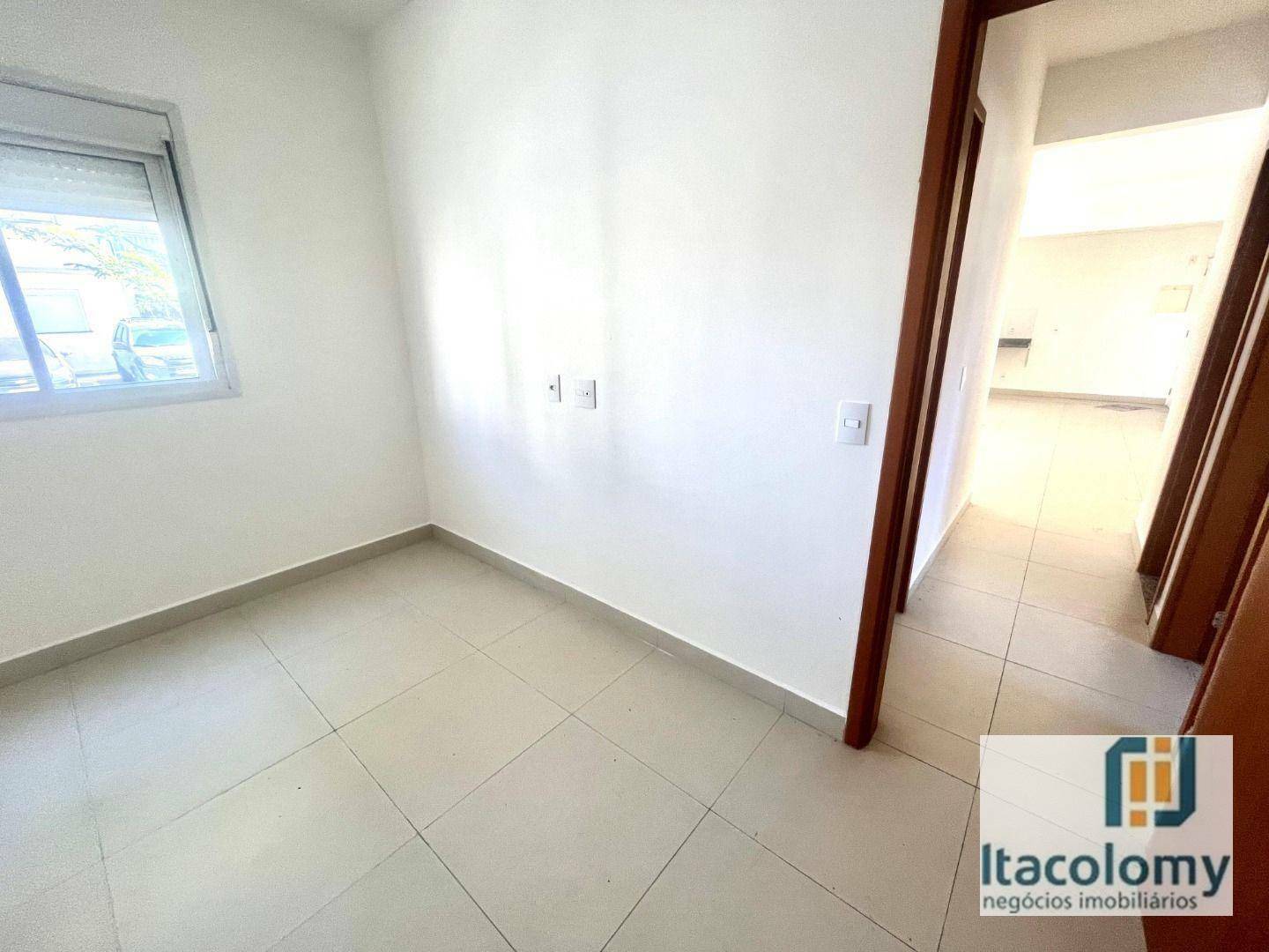 Apartamento à venda com 3 quartos, 76m² - Foto 8