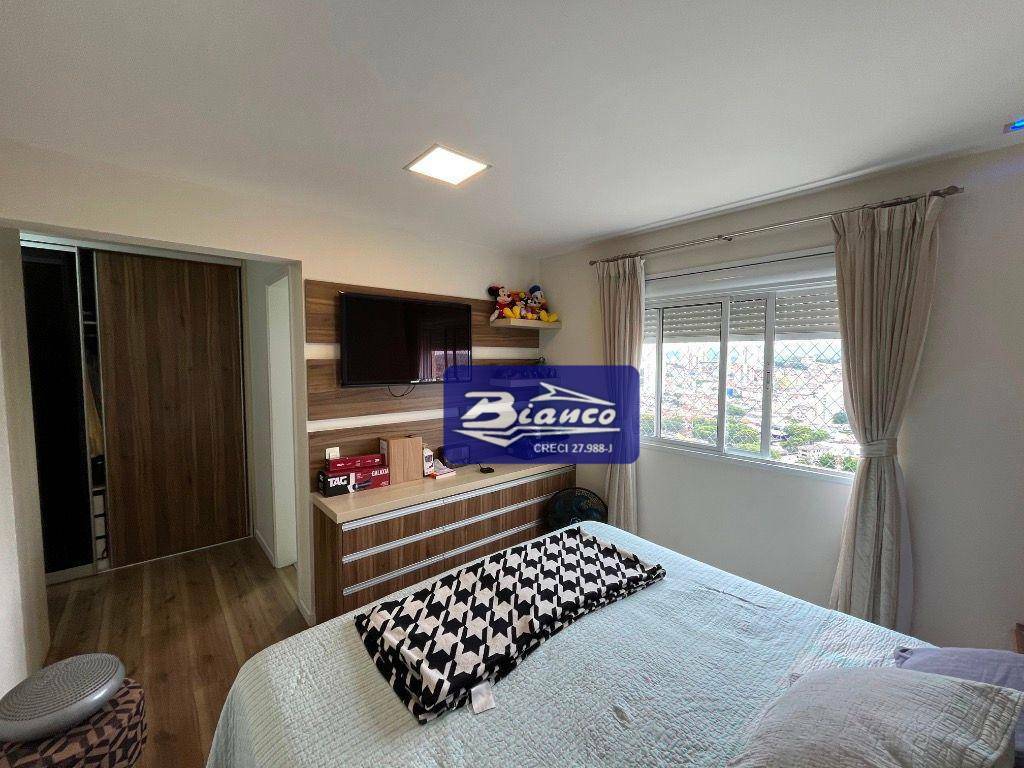 Apartamento à venda com 3 quartos, 134m² - Foto 19