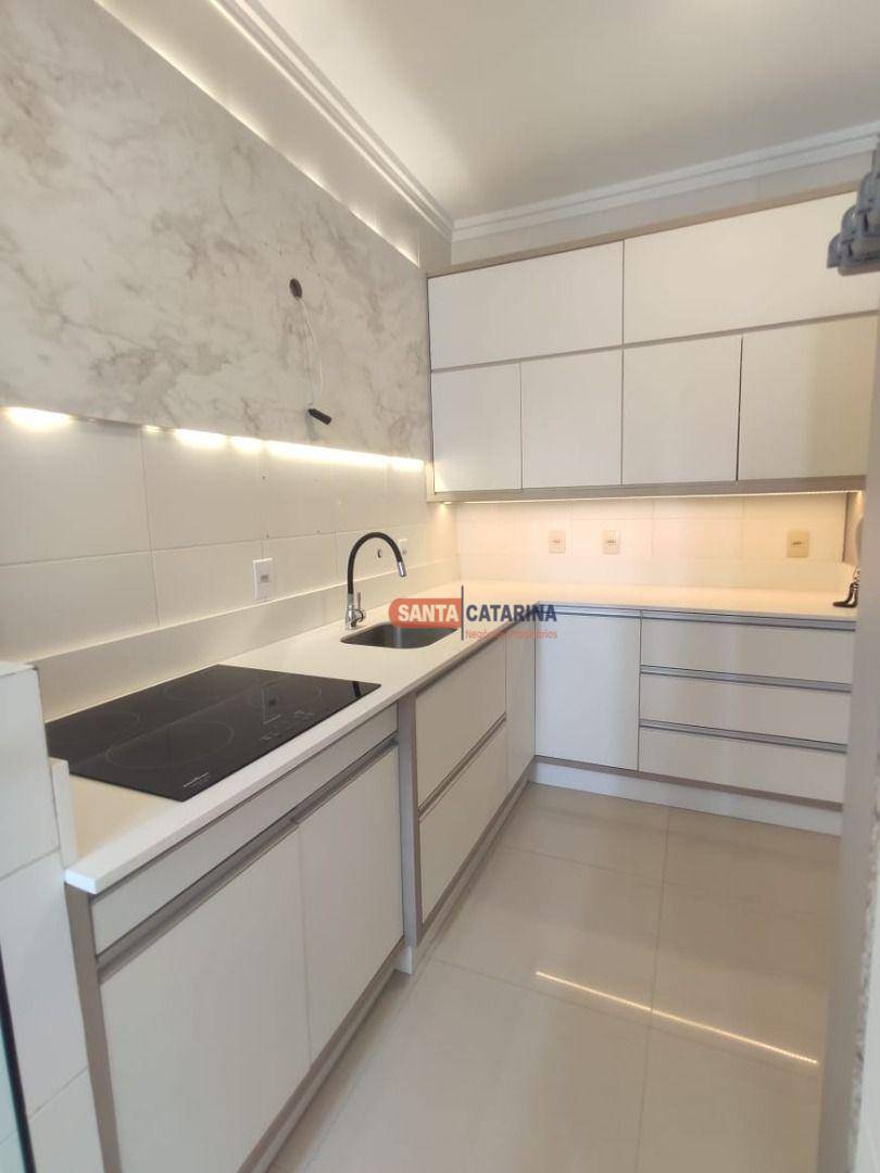 Apartamento à venda com 2 quartos, 102m² - Foto 1