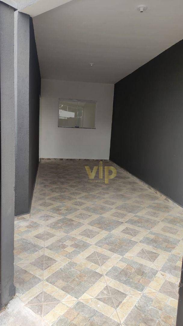 Casa à venda com 2 quartos, 70m² - Foto 1