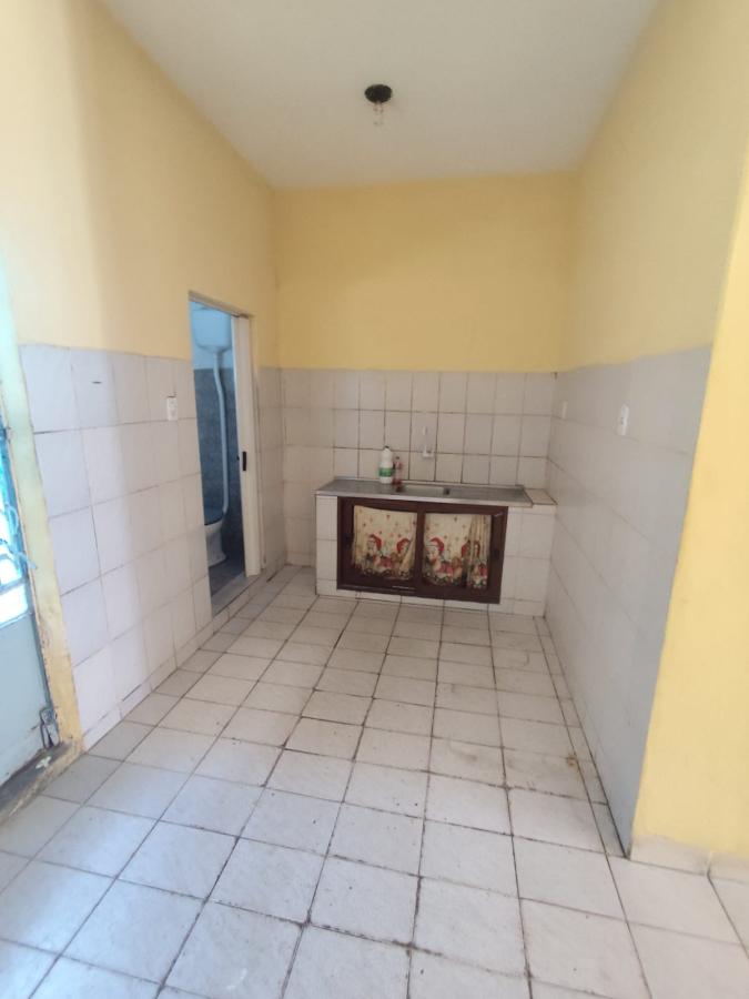 Casa para alugar com 2 quartos, 150m² - Foto 5