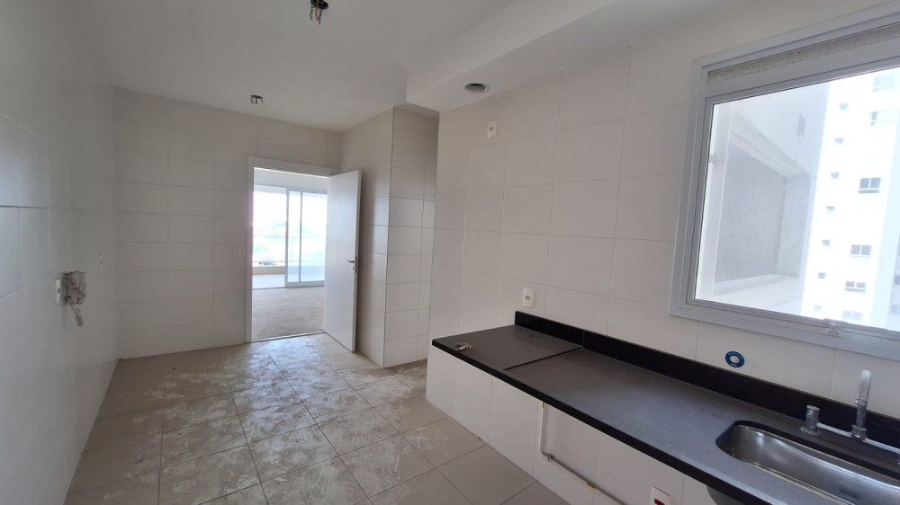 Apartamento à venda com 3 quartos, 134m² - Foto 7