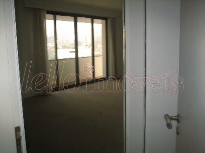 Apartamento para alugar com 4 quartos, 500m² - Foto 15