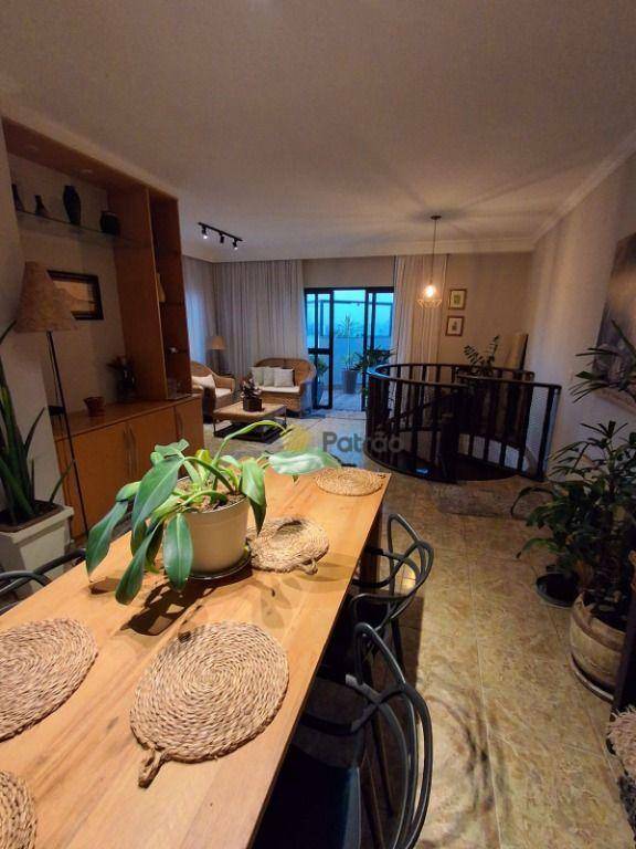 Cobertura à venda com 3 quartos, 200m² - Foto 5