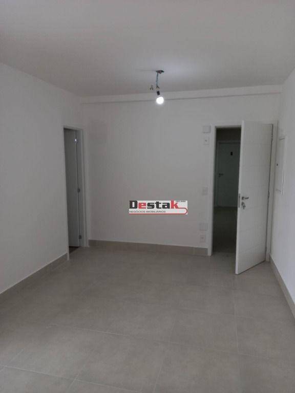 Apartamento à venda com 2 quartos, 79m² - Foto 9