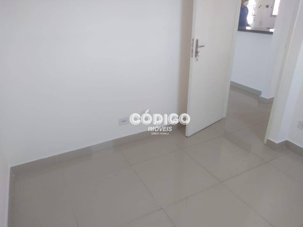 Apartamento para alugar com 2 quartos, 55m² - Foto 7