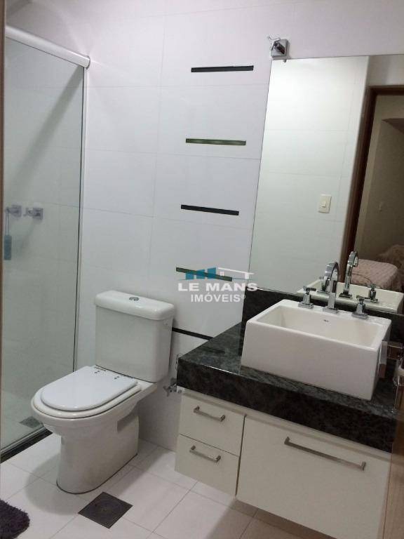 Apartamento à venda com 3 quartos, 140m² - Foto 12