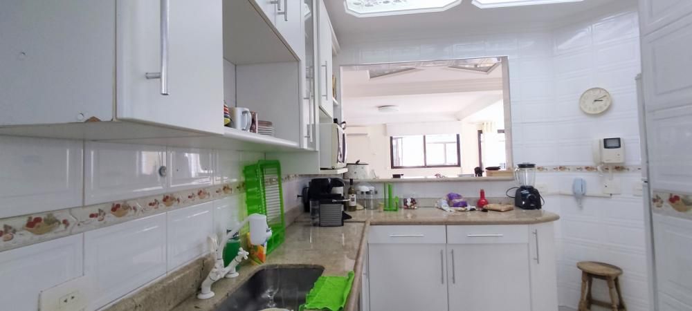 Cobertura à venda com 4 quartos, 200m² - Foto 6