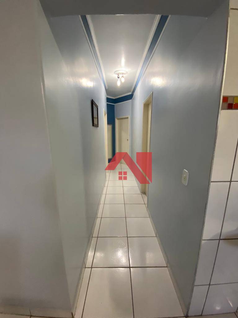 Casa à venda com 2 quartos, 240m² - Foto 5