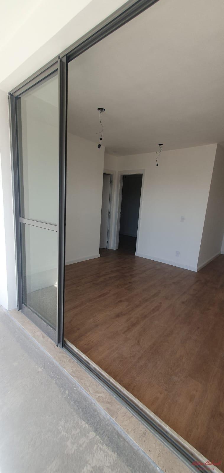 Apartamento à venda com 3 quartos, 76m² - Foto 3