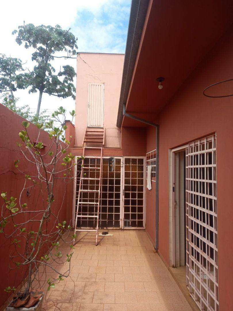 Casa à venda com 3 quartos, 300M2 - Foto 23