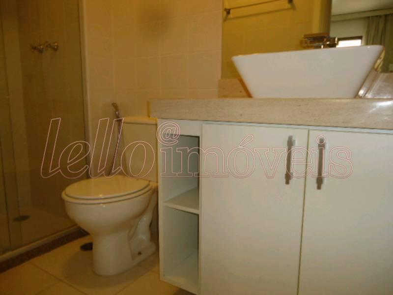 Apartamento para alugar com 2 quartos, 68m² - Foto 11