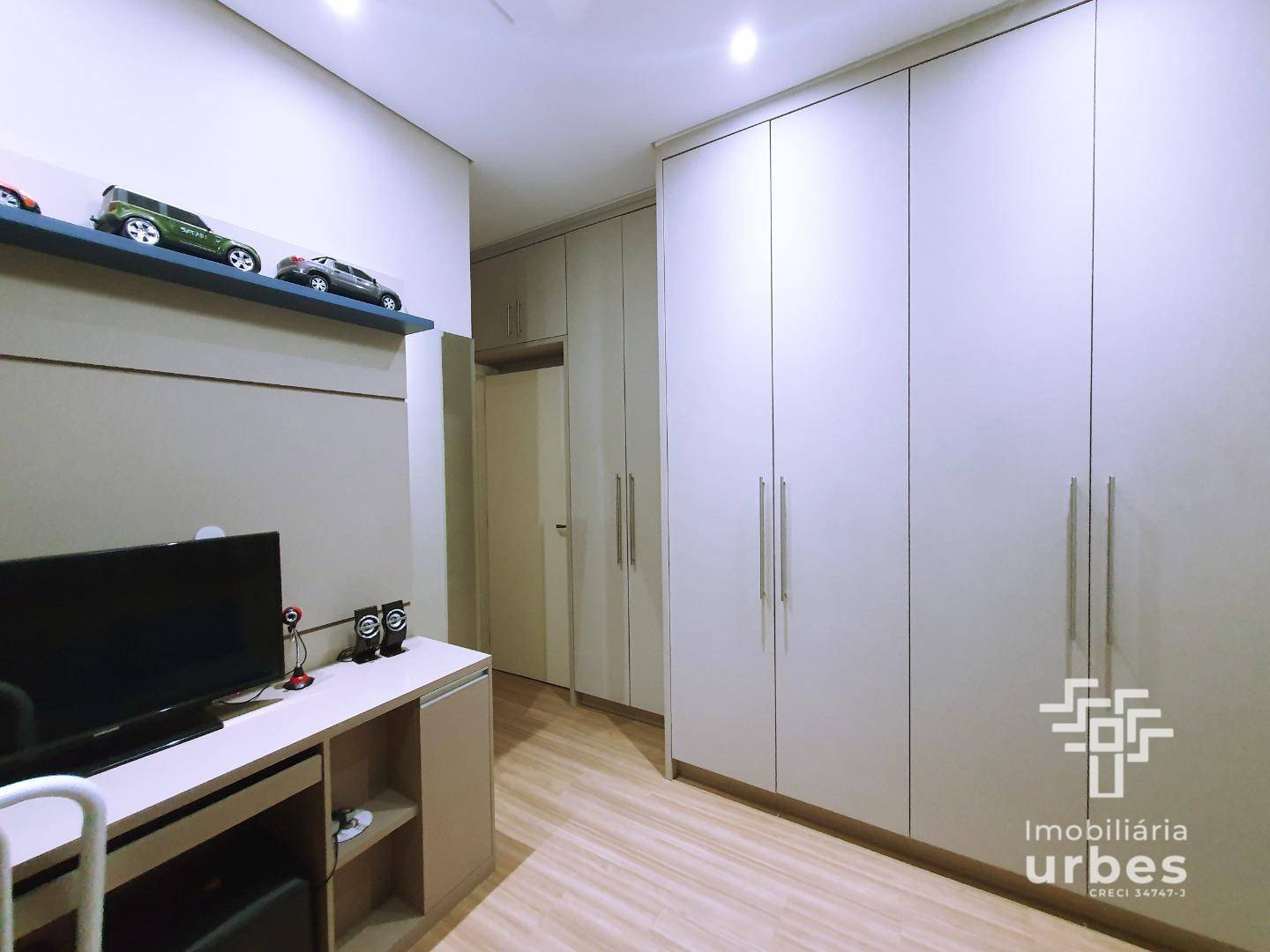 Casa, 3 quartos, 240 m² - Foto 25