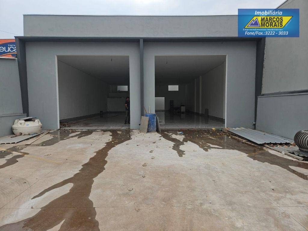 Depósito-Galpão-Armazém para alugar, 270m² - Foto 1