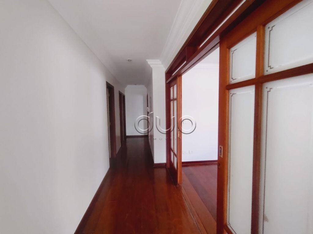 Casa de Condomínio para alugar com 3 quartos, 250m² - Foto 18