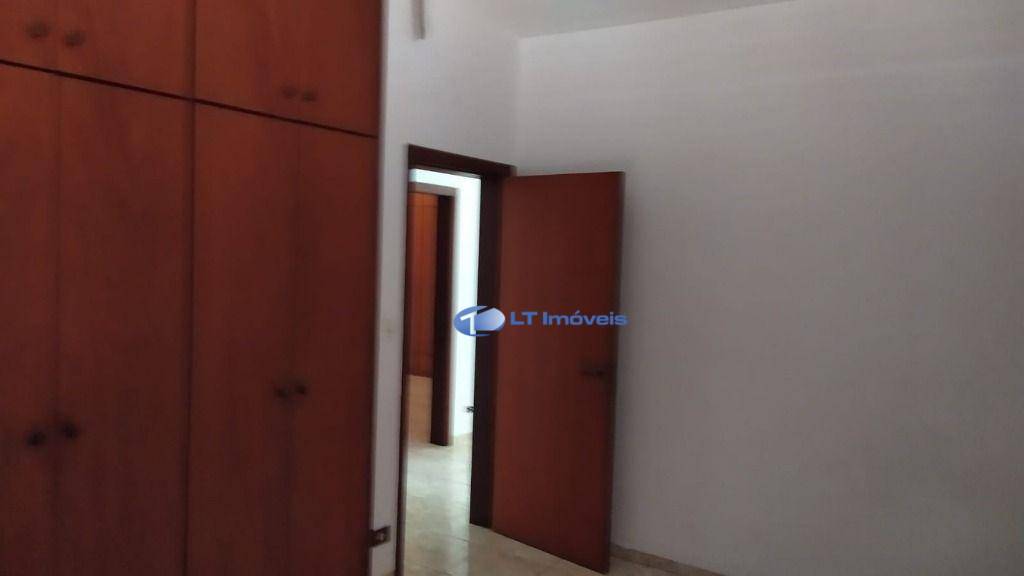 Sobrado à venda com 6 quartos, 338m² - Foto 14