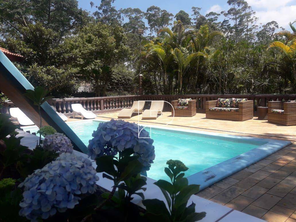 Casa à venda e aluguel com 4 quartos, 600m² - Foto 3