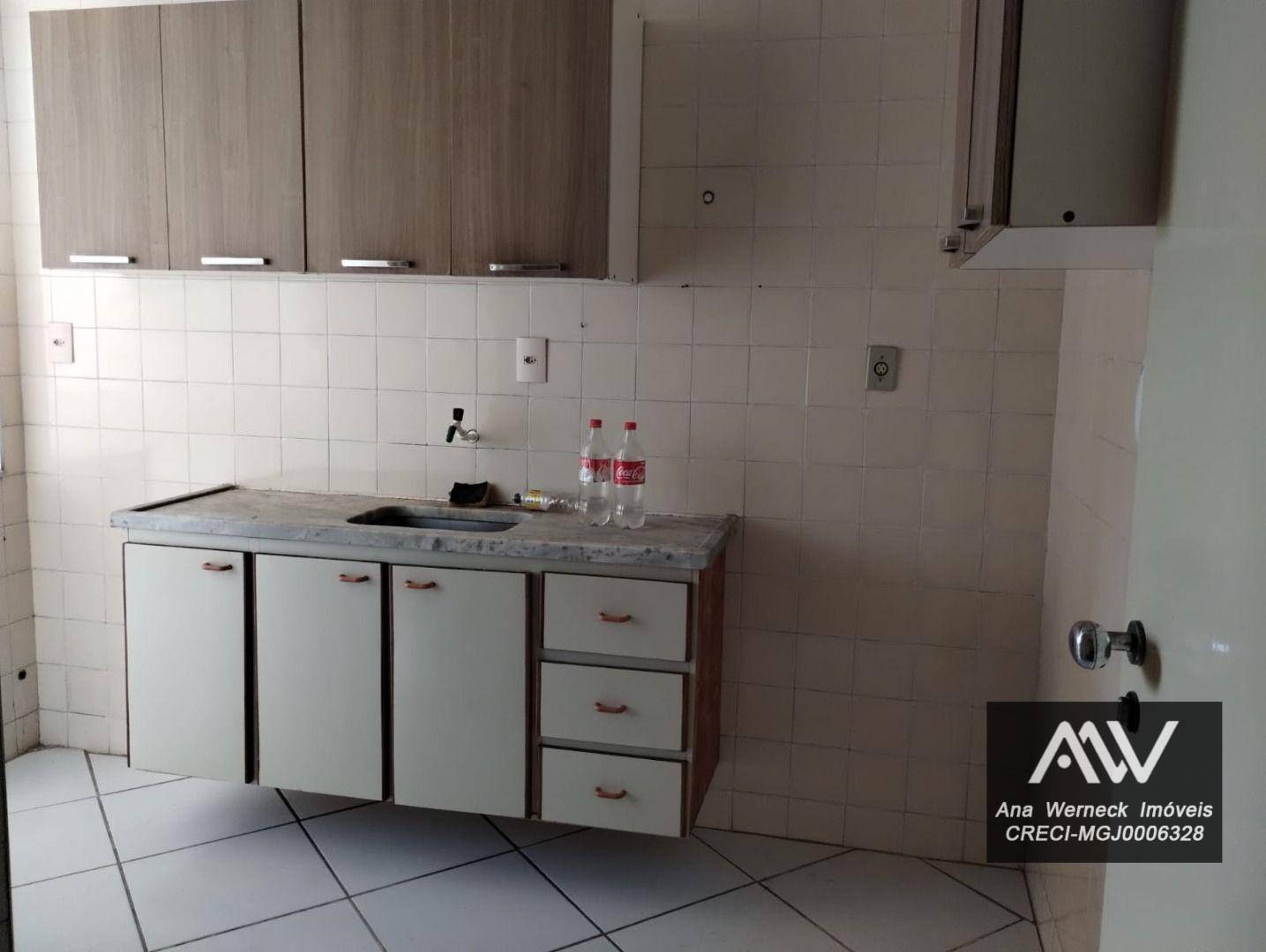 Apartamento à venda com 2 quartos, 60m² - Foto 16