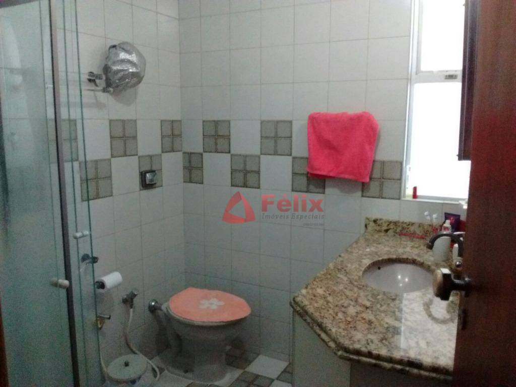 Apartamento à venda com 3 quartos, 97m² - Foto 4