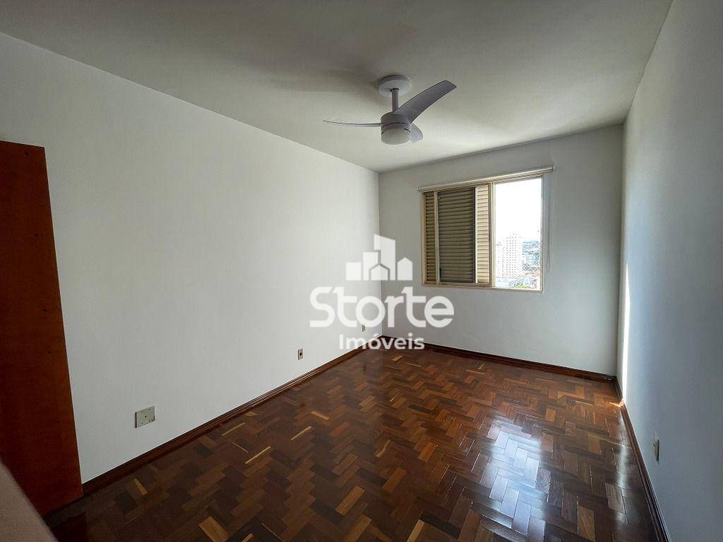 Apartamento à venda com 4 quartos, 186m² - Foto 15