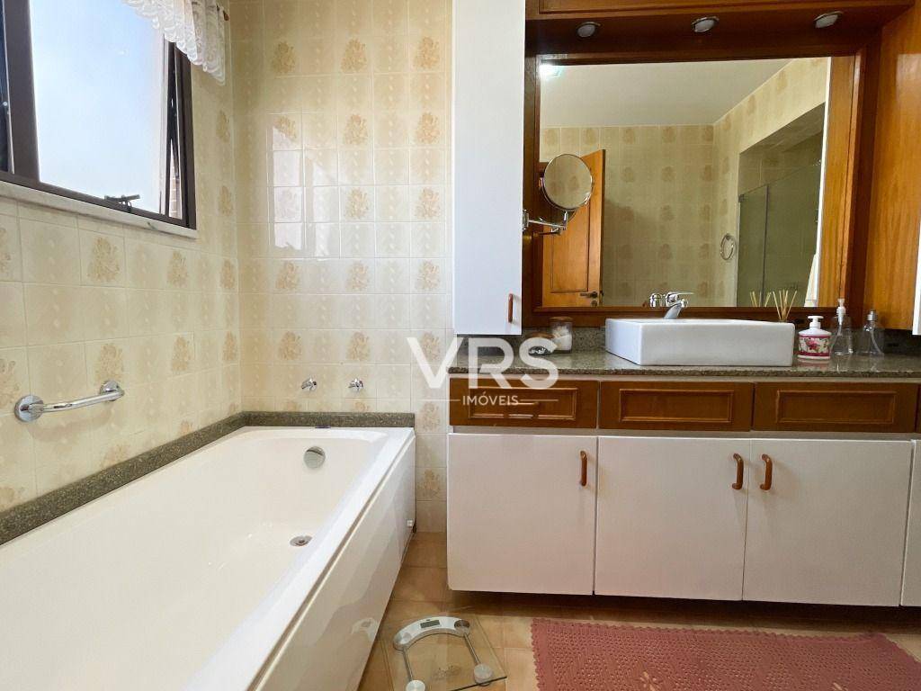 Apartamento à venda com 4 quartos, 167m² - Foto 28