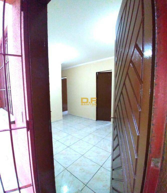 Apartamento à venda com 2 quartos, 40m² - Foto 3