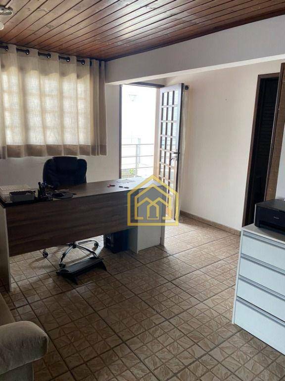 Sobrado à venda com 4 quartos, 345m² - Foto 8