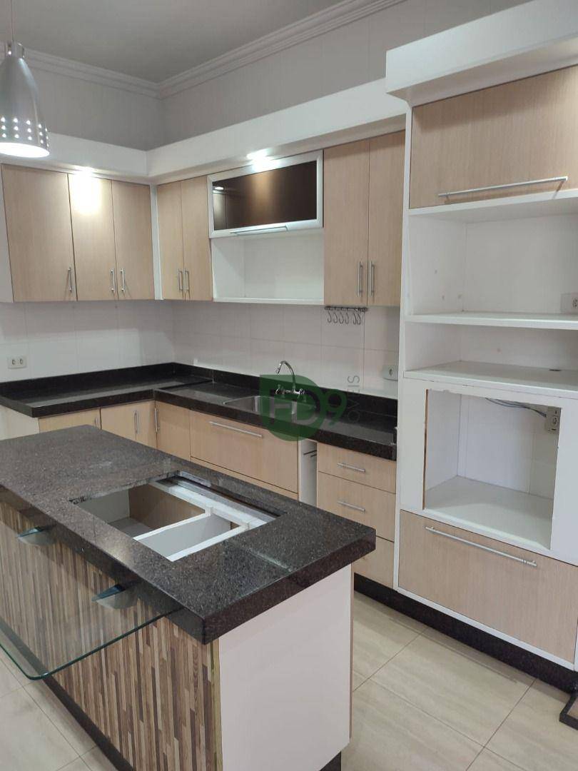 Casa, 3 quartos, 197 m² - Foto 35