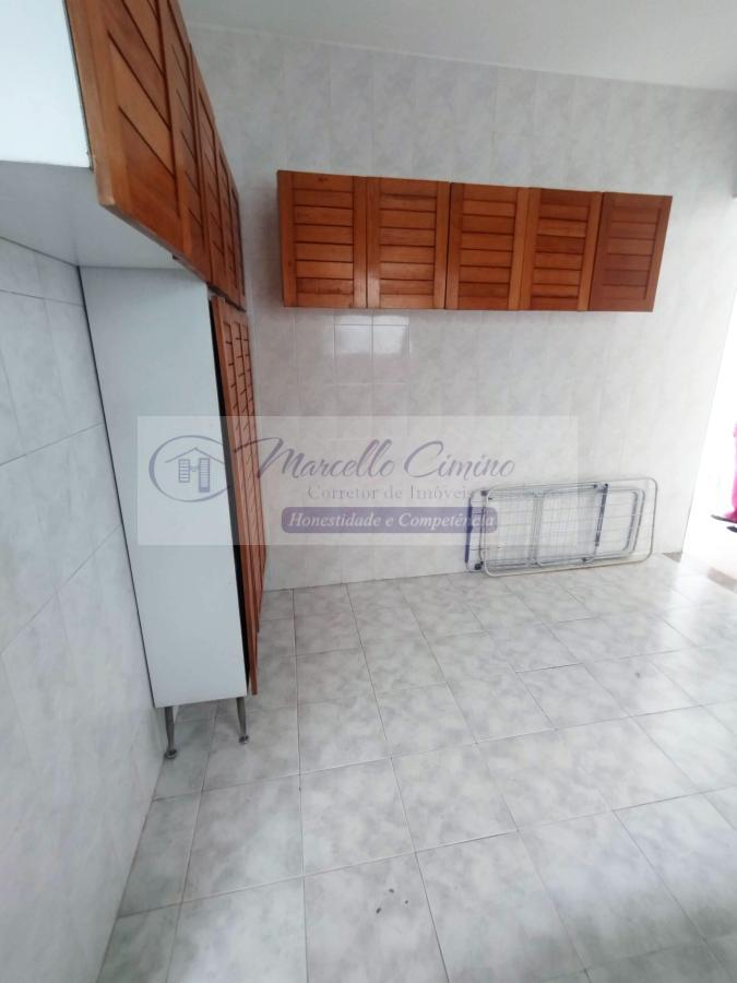 Apartamento para alugar com 2 quartos, 75m² - Foto 9