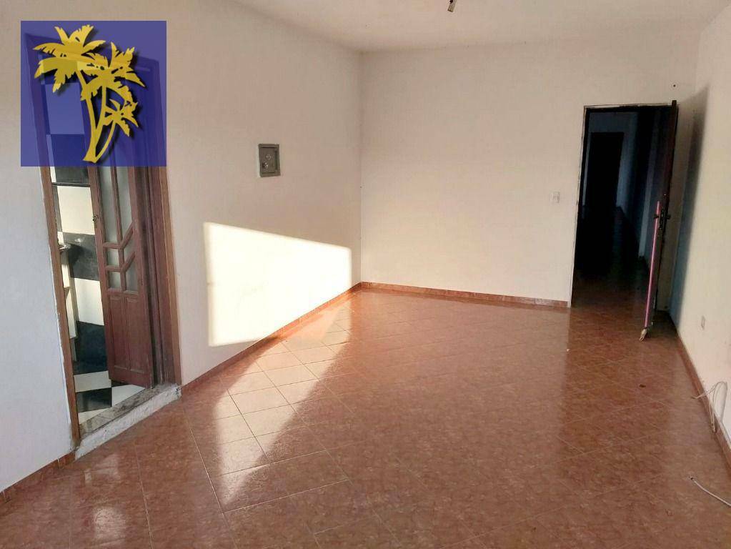 Casa para alugar com 2 quartos, 170m² - Foto 11