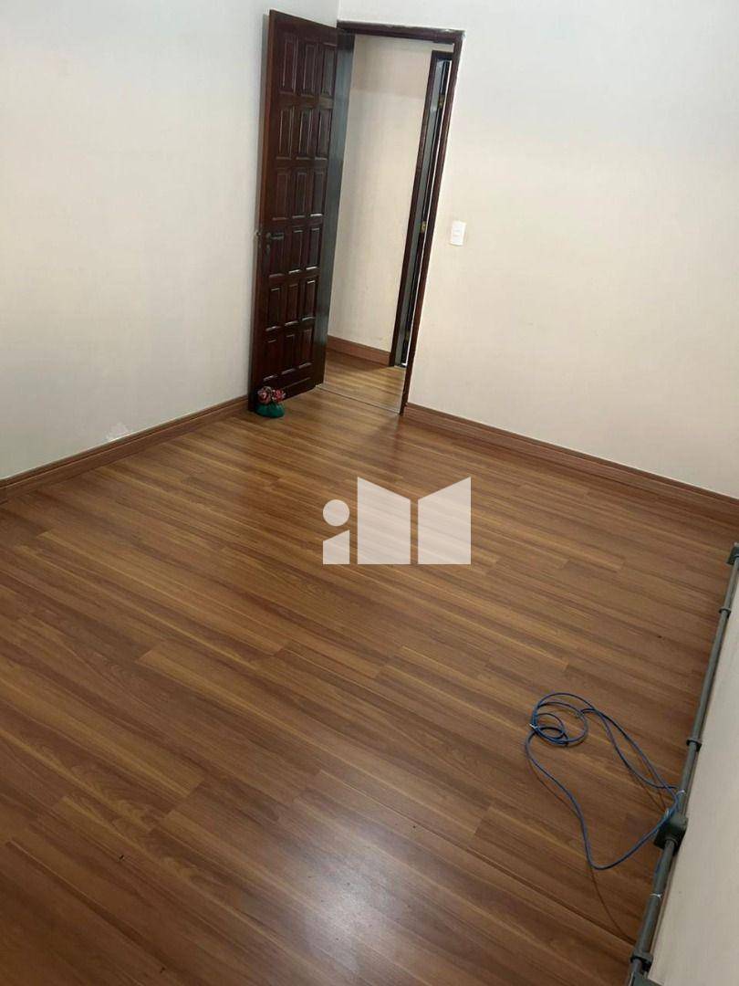 Casa de Condomínio à venda com 4 quartos, 214m² - Foto 15