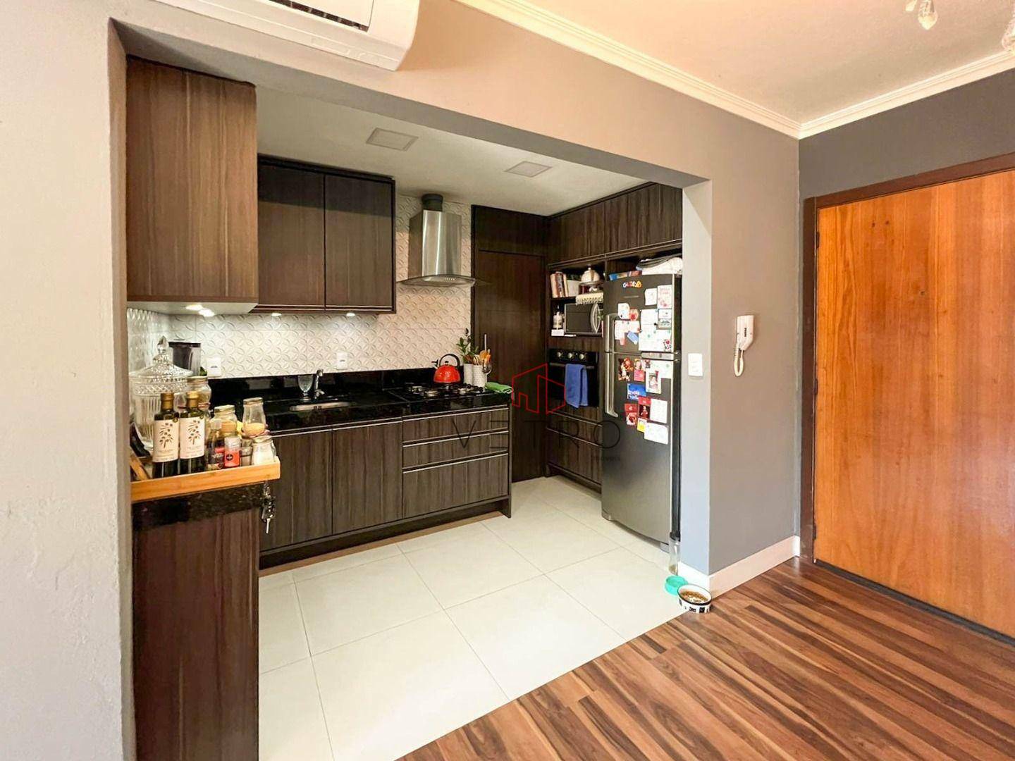 Apartamento à venda com 3 quartos, 95m² - Foto 9