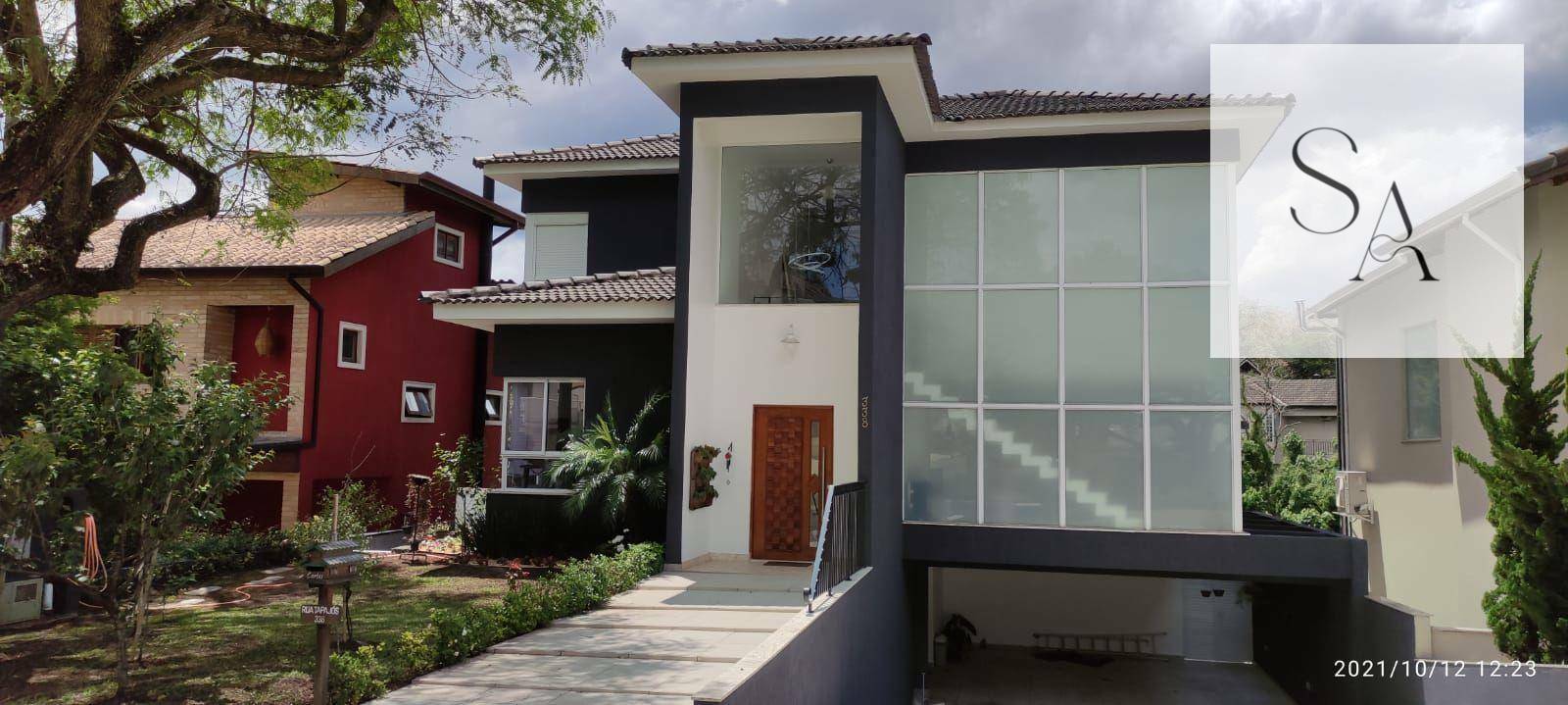 Casa de Condomínio à venda com 4 quartos, 328m² - Foto 1