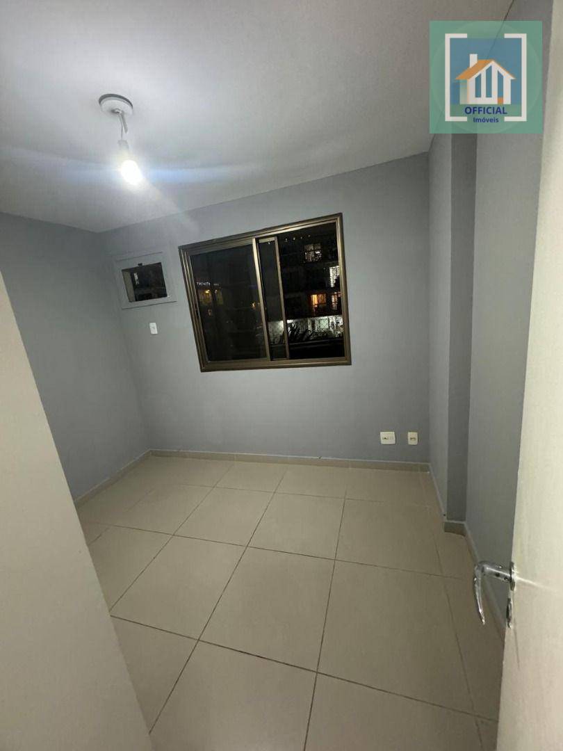 Apartamento à venda com 3 quartos, 92m² - Foto 3