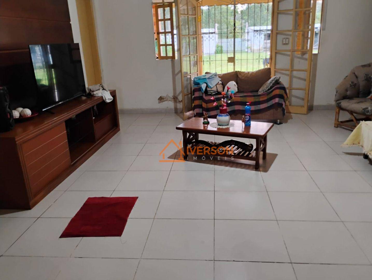 Chácara à venda com 2 quartos, 200m² - Foto 17