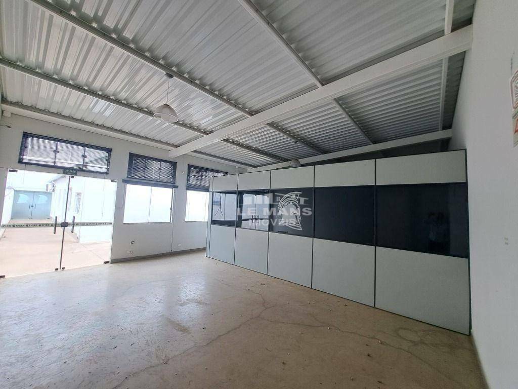Casa para alugar com 1 quarto, 245m² - Foto 16